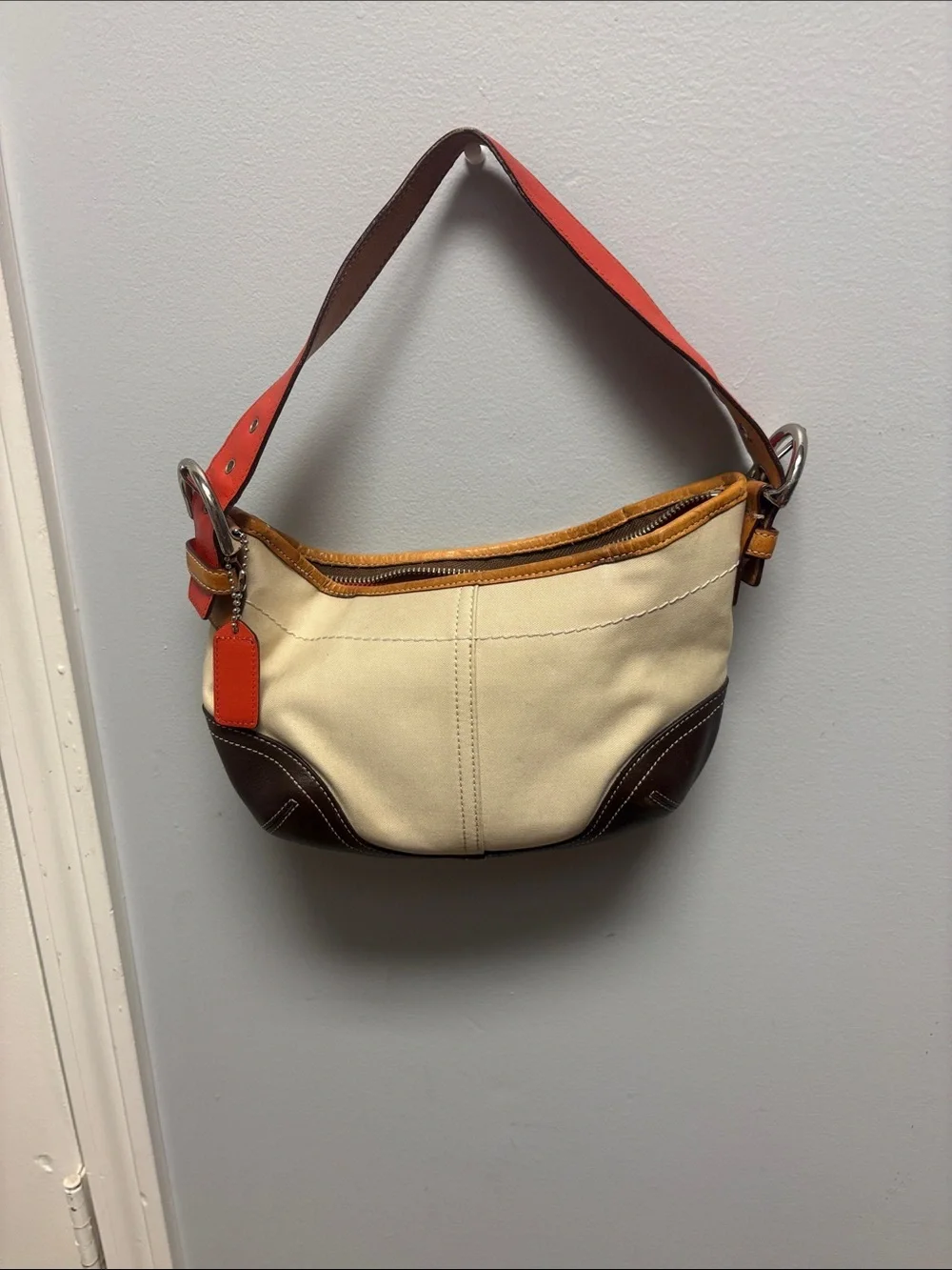 Coach Cream Canvas Hobo Style # 9508 - Picture 1 of 7